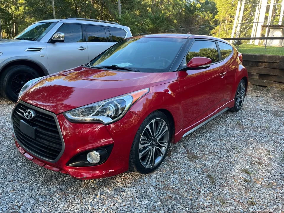 2016 Hyundai Veloster - Image 2 of 8