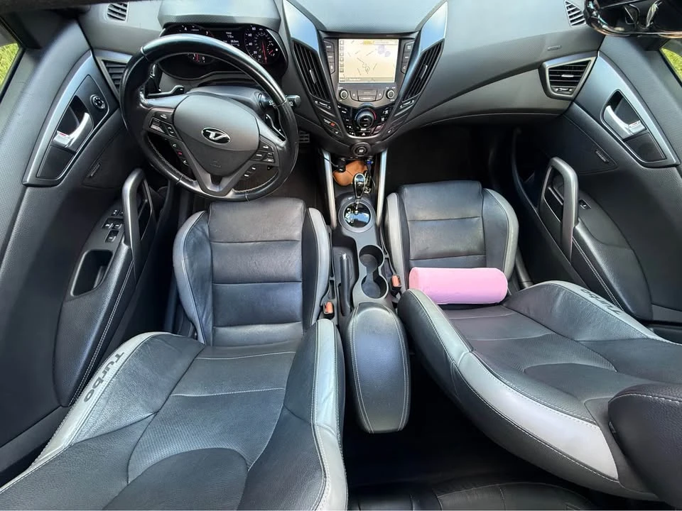 2016 Hyundai Veloster - Image 7 of 11