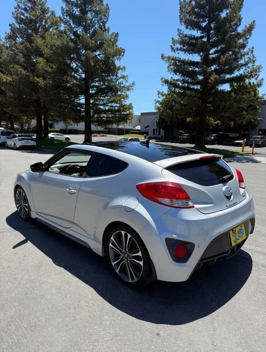 2016 Hyundai Veloster - Image 4 of 15