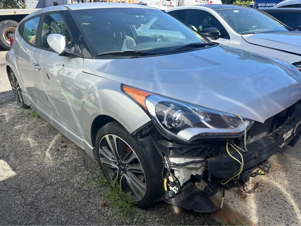 2016 Hyundai Veloster - Image 3 of 5