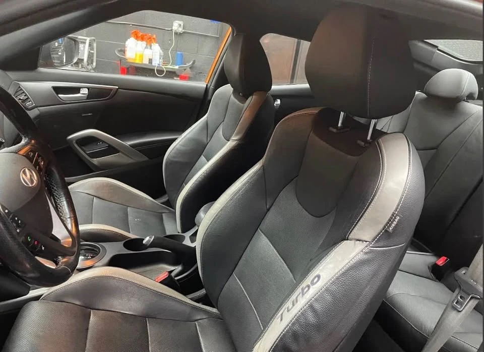 2016 Hyundai Veloster - Image 9 of 14
