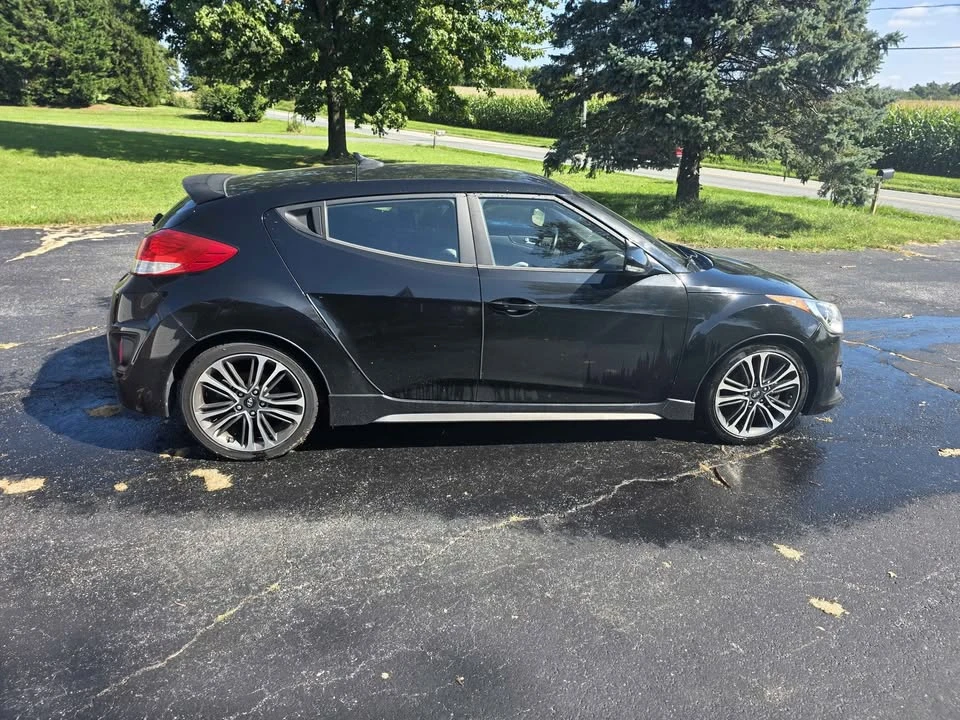 2016 Hyundai Veloster - Image 7 of 13