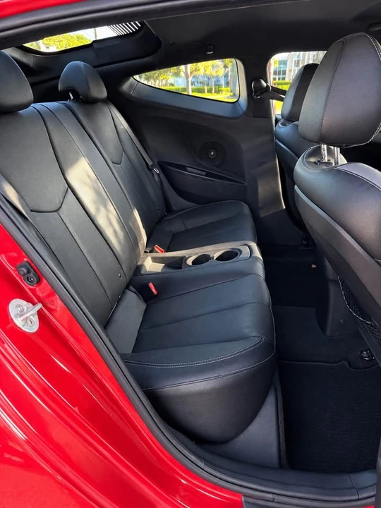 2016 Hyundai Veloster - Image 8 of 8