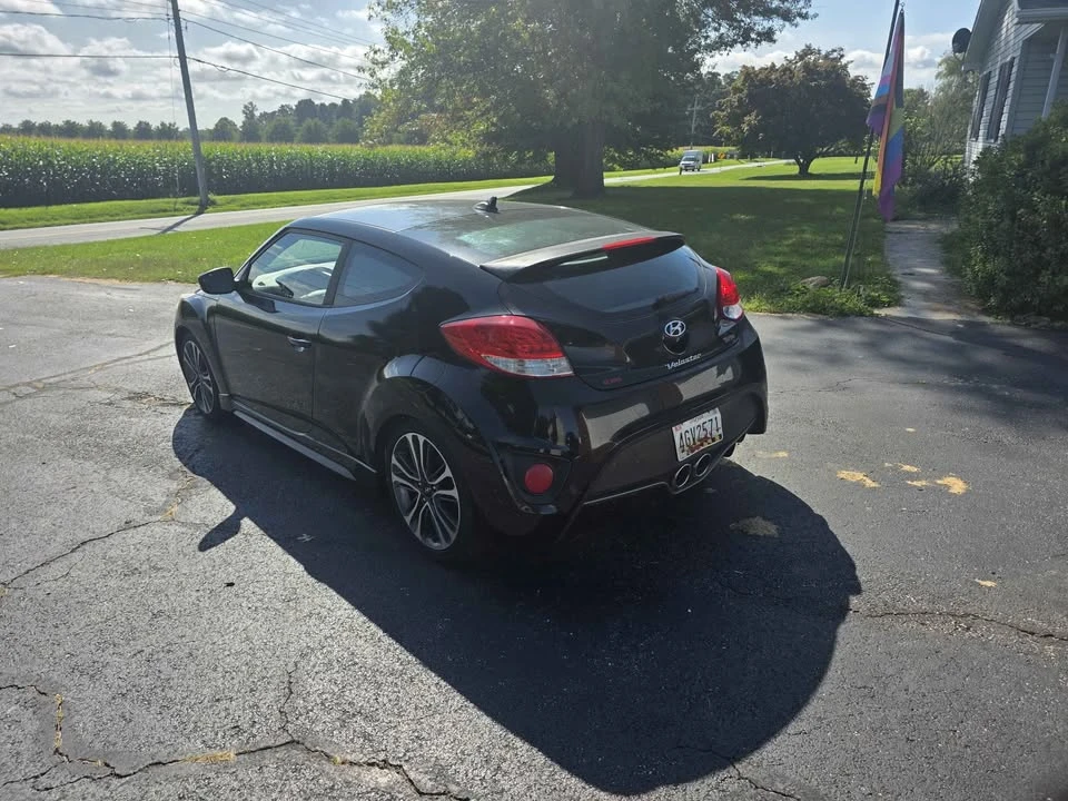 2016 Hyundai Veloster - Image 4 of 13