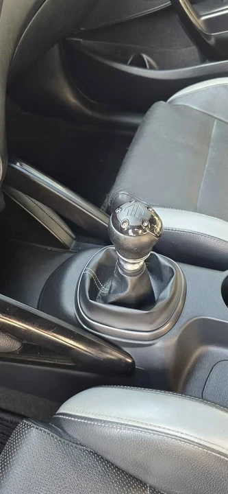 2016 Hyundai Veloster - Image 7 of 8