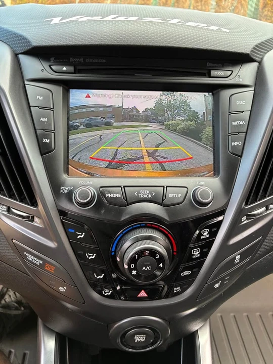 2016 Hyundai Veloster - Image 15 of 20