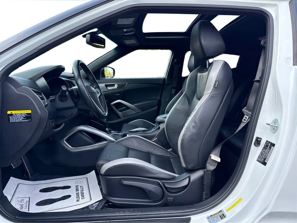 2016 Hyundai Veloster - Image 8 of 20