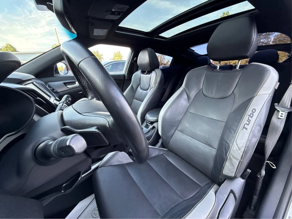 2016 Hyundai Veloster - Image 19 of 20