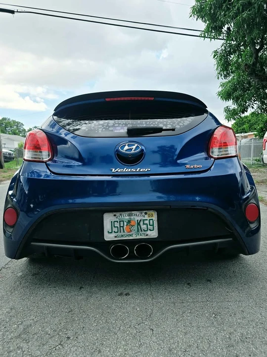 2016 Hyundai Veloster - Image 9 of 20
