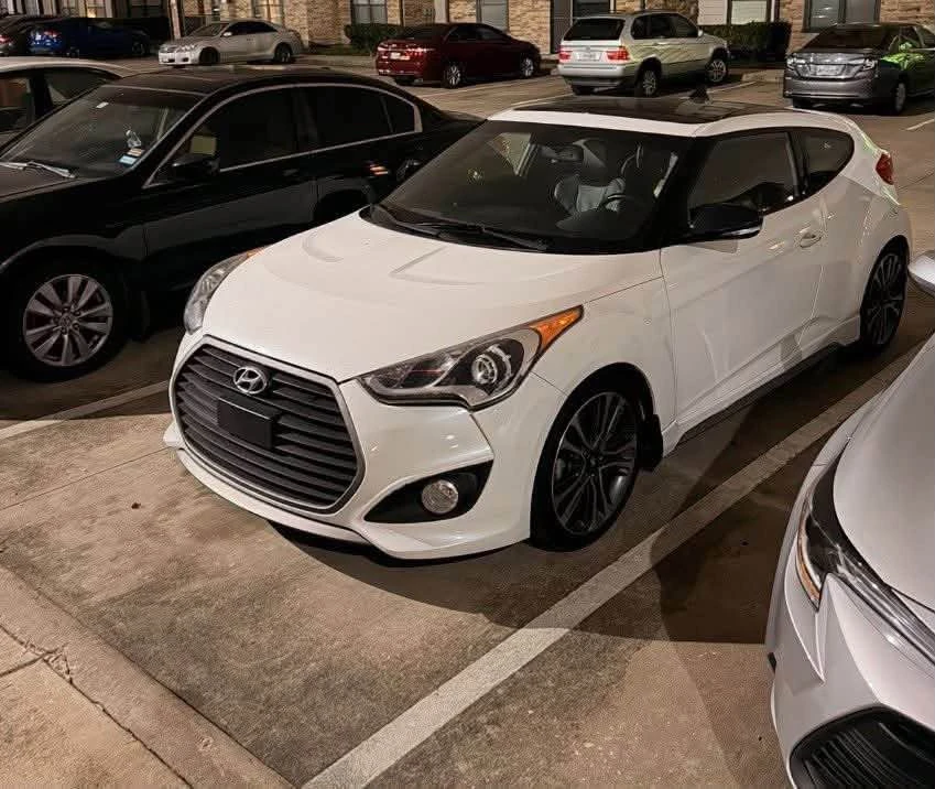 2016 Hyundai Veloster - Image 5 of 5