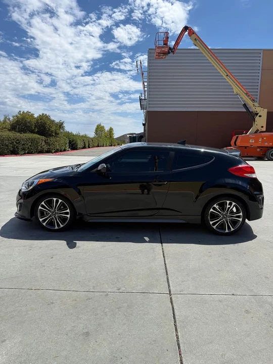 2016 Hyundai Veloster - Image 9 of 20