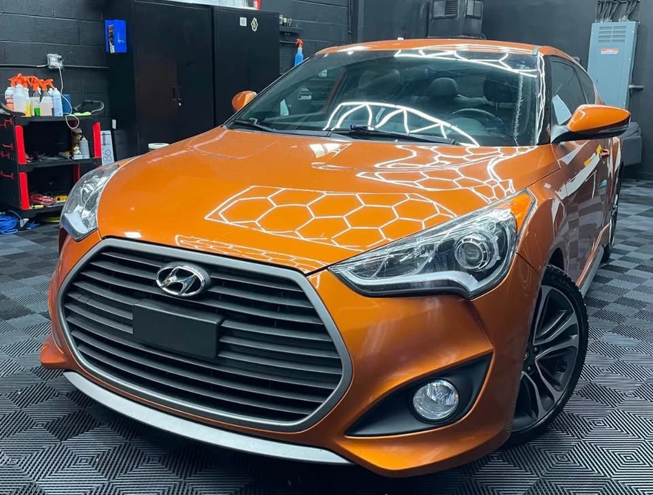 2016 Hyundai Veloster - Image 2 of 15