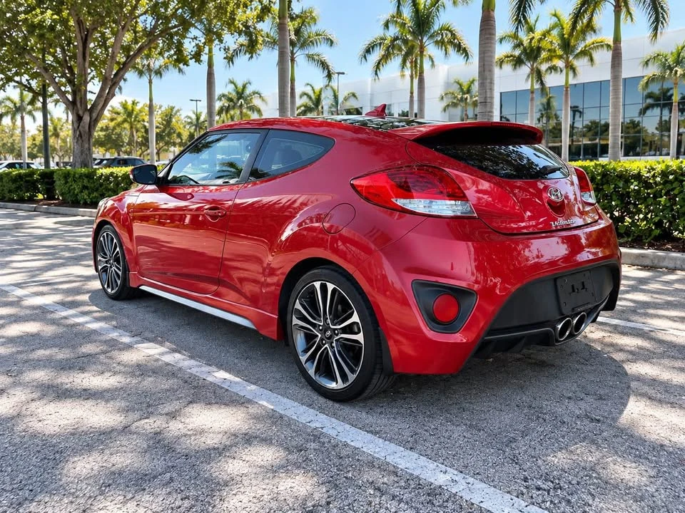 2016 Hyundai Veloster - Image 5 of 8