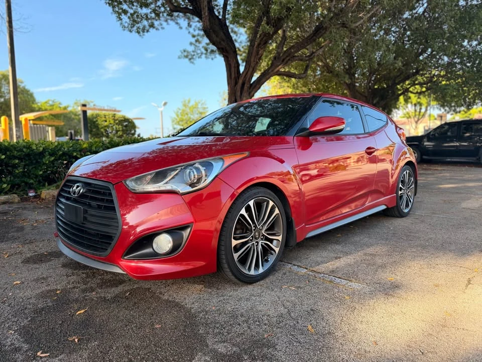 2016 Hyundai Veloster - Image 2 of 9