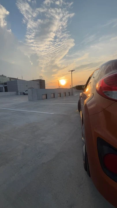 2016 Hyundai Veloster - Image 4 of 9