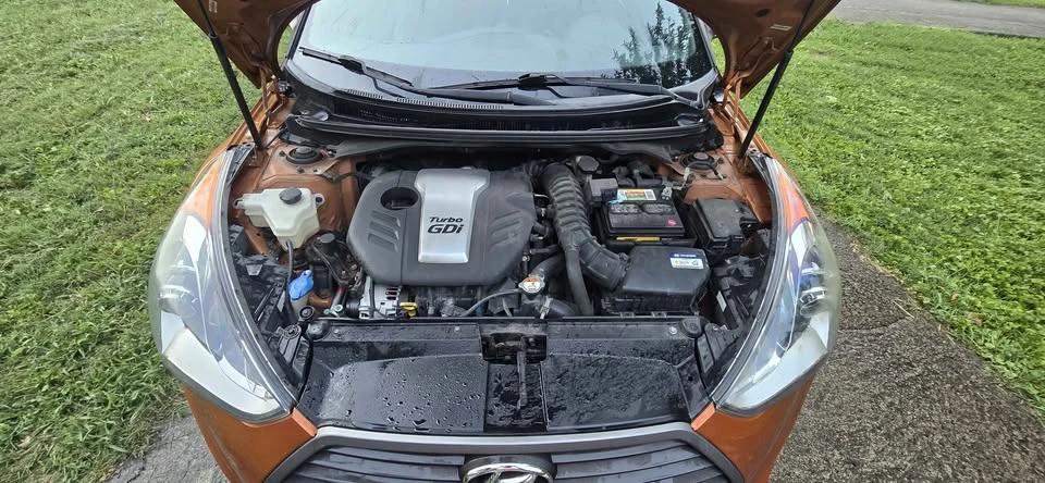 2016 Hyundai Veloster - Image 7 of 9