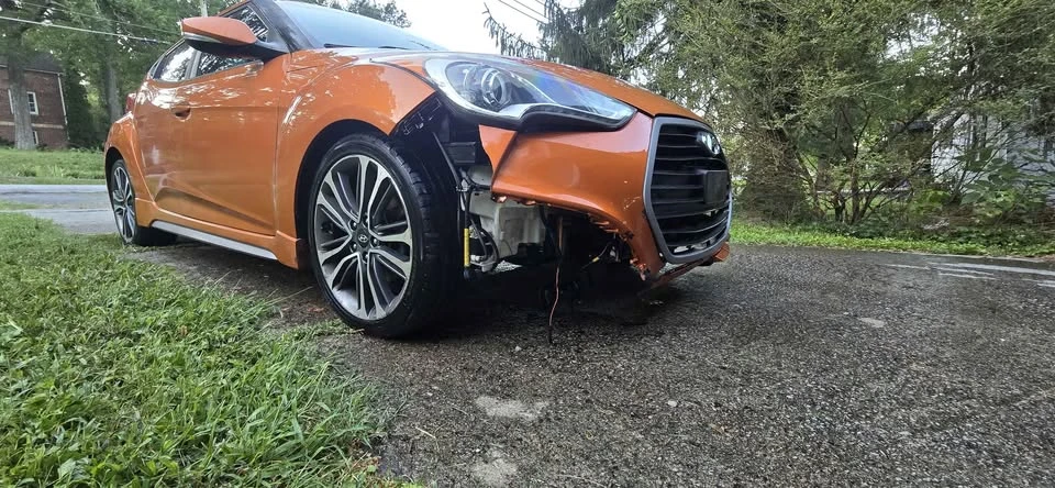 2016 Hyundai Veloster - Image 5 of 9