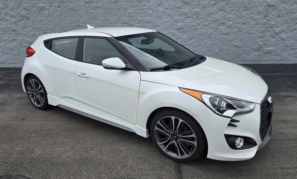 2016 Hyundai Veloster - Image 6 of 14