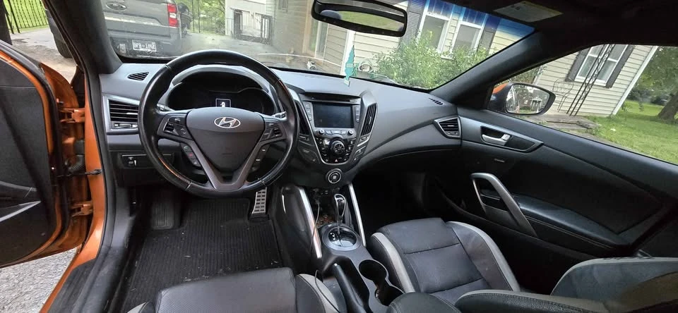 2016 Hyundai Veloster - Image 9 of 9