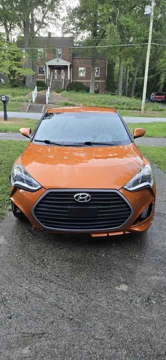 2016 Hyundai Veloster - Image 2 of 9