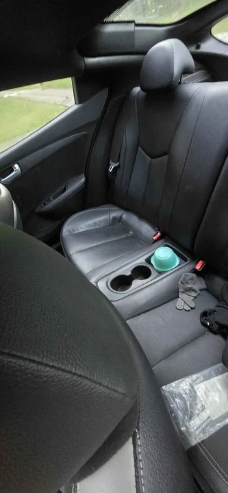 2016 Hyundai Veloster - Image 8 of 9