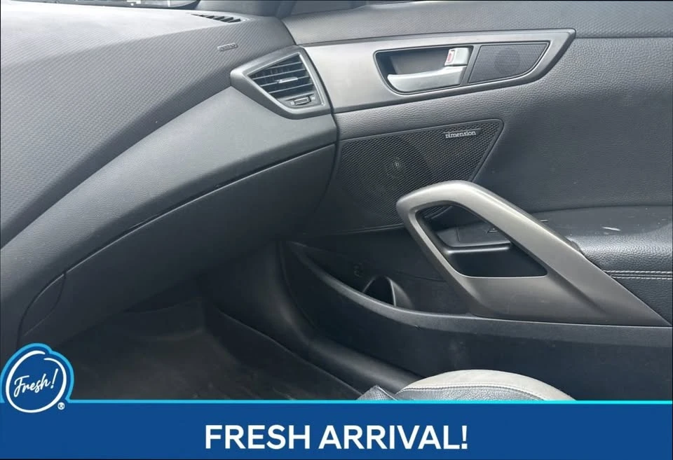 2016 Hyundai Veloster - Image 17 of 19