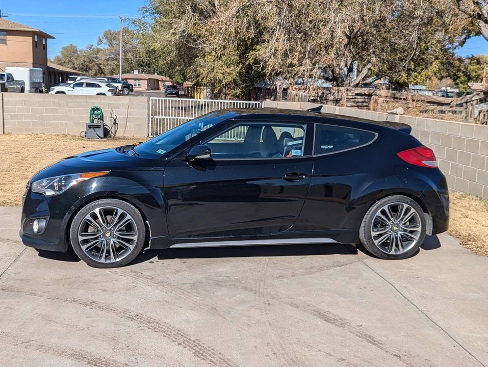 2016 Hyundai Veloster - Image 4 of 20