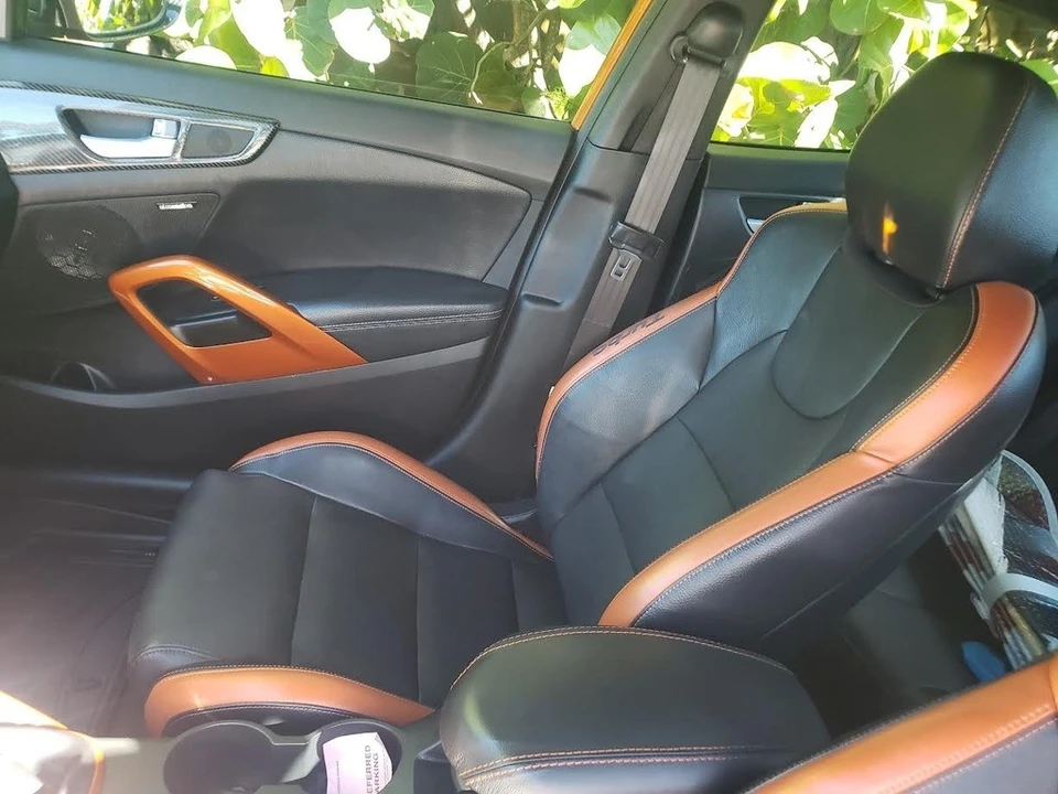 2016 Hyundai Veloster - Image 9 of 12