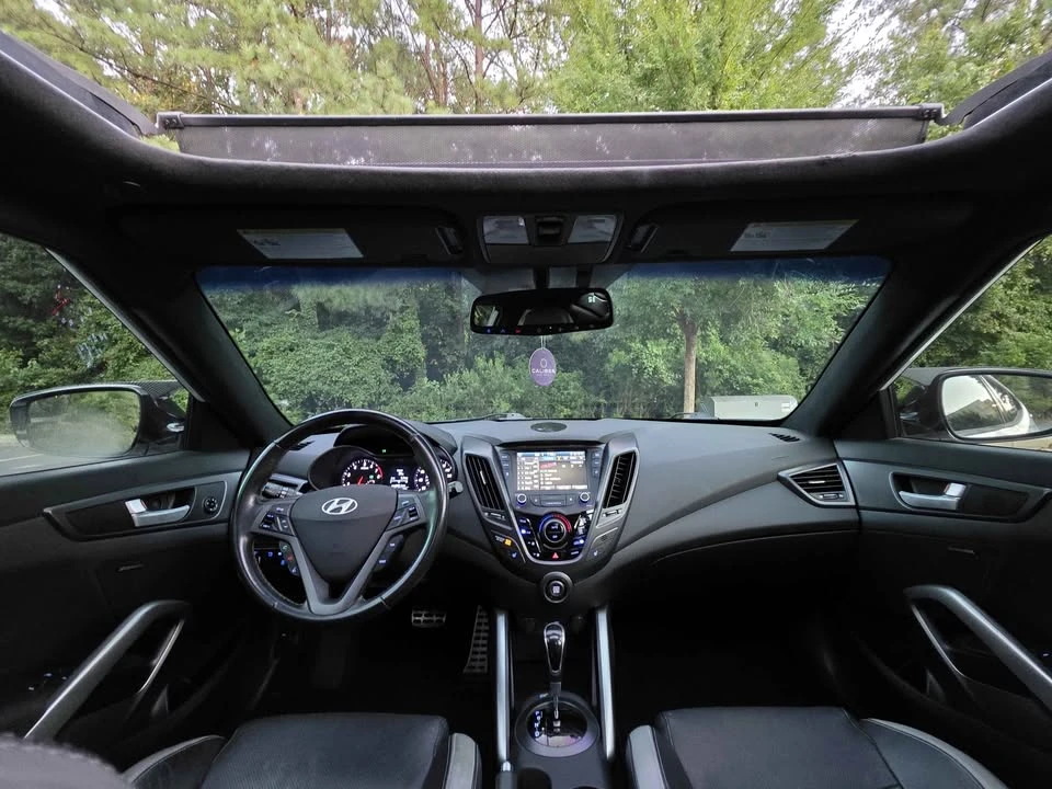 2016 Hyundai Veloster - Image 14 of 20