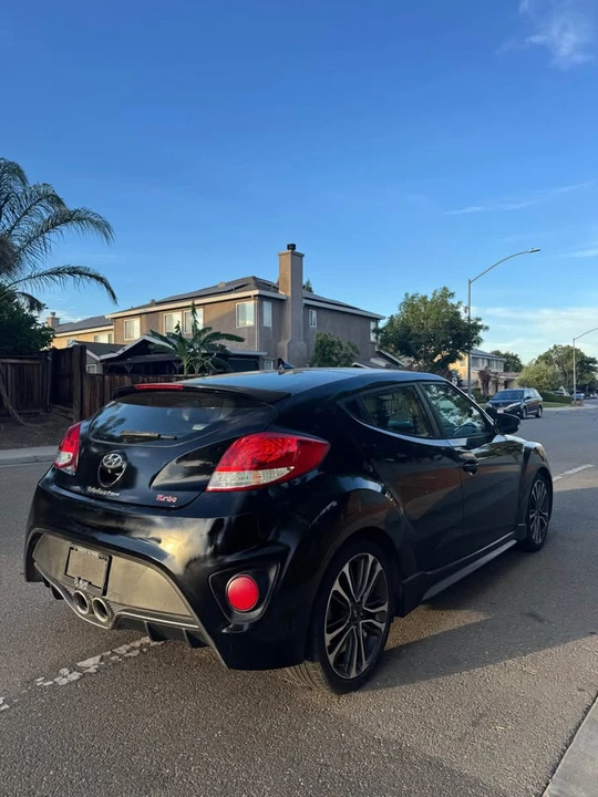 2016 Hyundai Veloster - Image 7 of 14