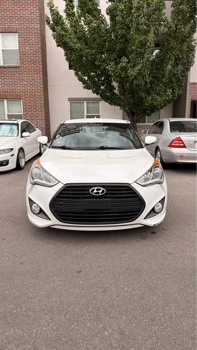 2016 Hyundai Veloster - Image 4 of 11
