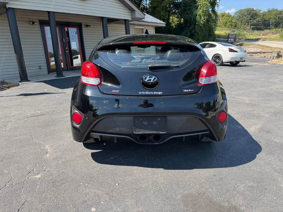 2016 Hyundai Veloster - Image 4 of 16