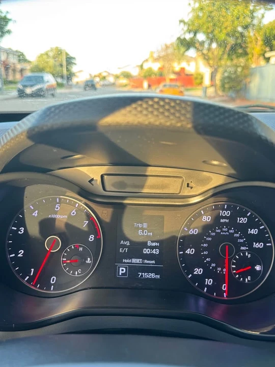 2016 Hyundai Veloster - Image 11 of 14