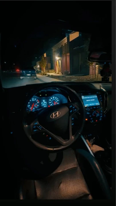2016 Hyundai Veloster - Image 4 of 4