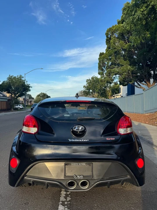 2016 Hyundai Veloster - Image 6 of 14