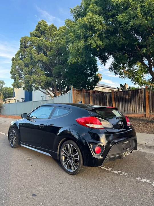 2016 Hyundai Veloster - Image 5 of 14