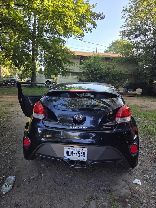 2016 Hyundai Veloster - Image 3 of 6