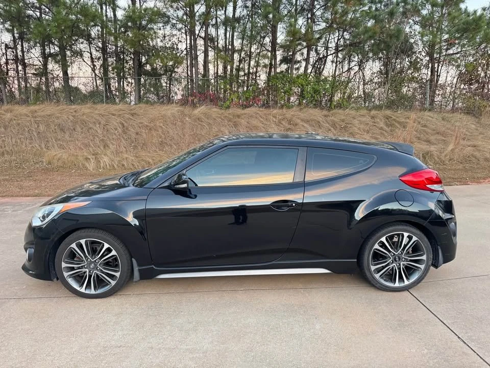 2016 Hyundai Veloster - Image 6 of 8