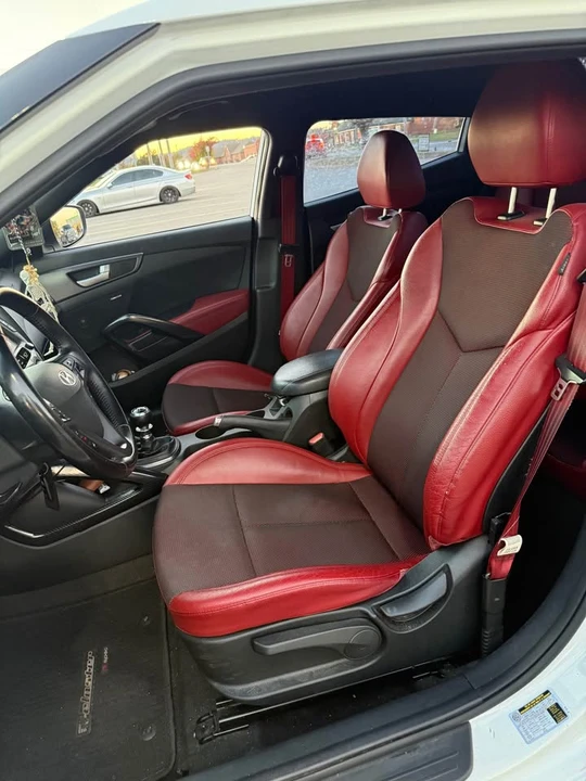 2016 Hyundai Veloster - Image 3 of 8
