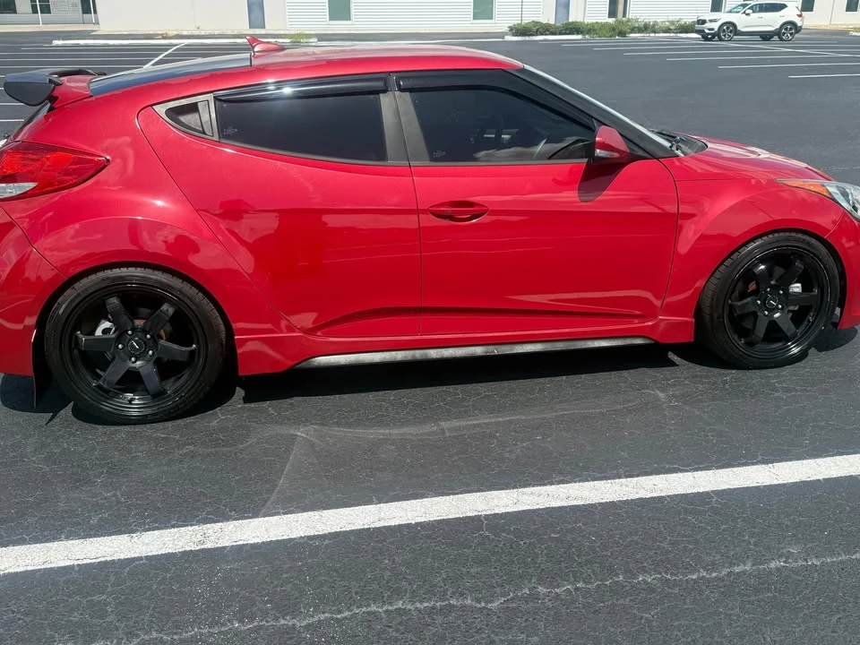 2016 Hyundai Veloster - Image 2 of 19