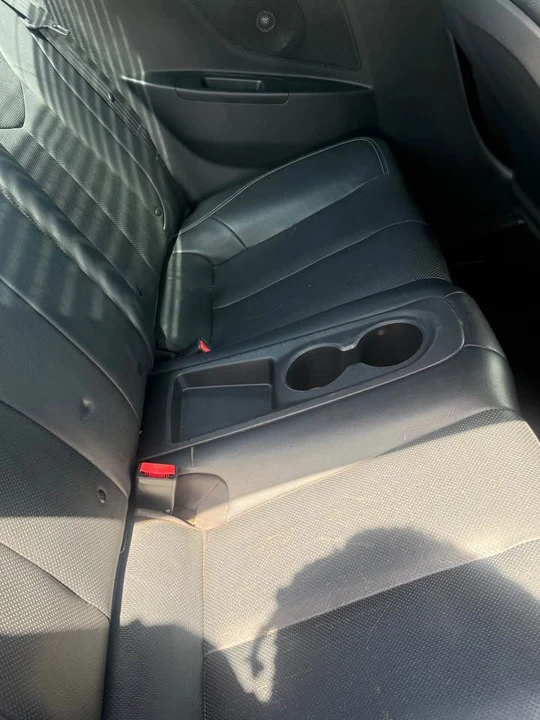 2016 Hyundai Veloster - Image 16 of 19