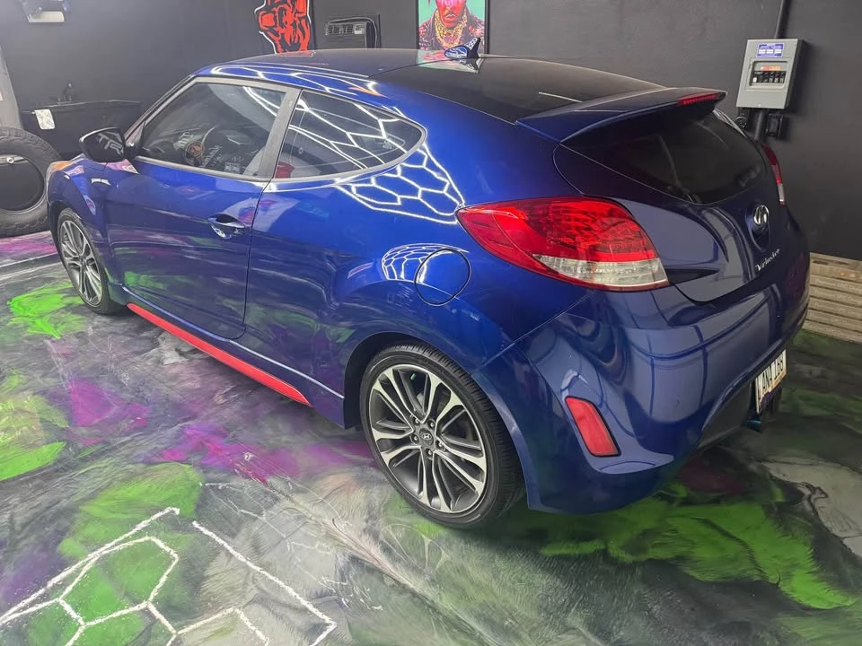 2016 Hyundai Veloster - Image 2 of 4
