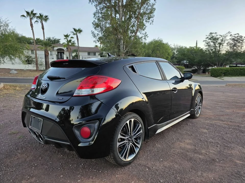 2016 Hyundai Veloster - Image 11 of 14
