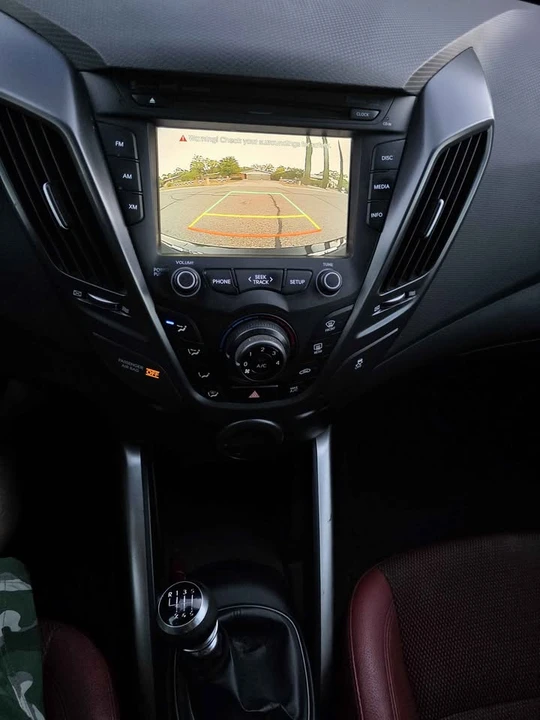 2016 Hyundai Veloster - Image 13 of 14