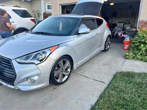 2016 Hyundai Veloster Turbo R-Spec Coupe 3D