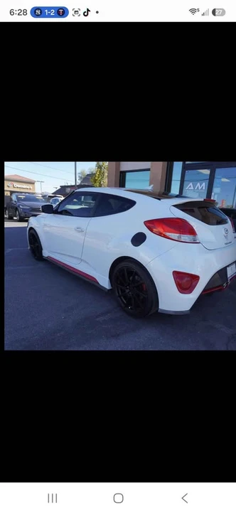 2016 Hyundai Veloster - Image 9 of 20