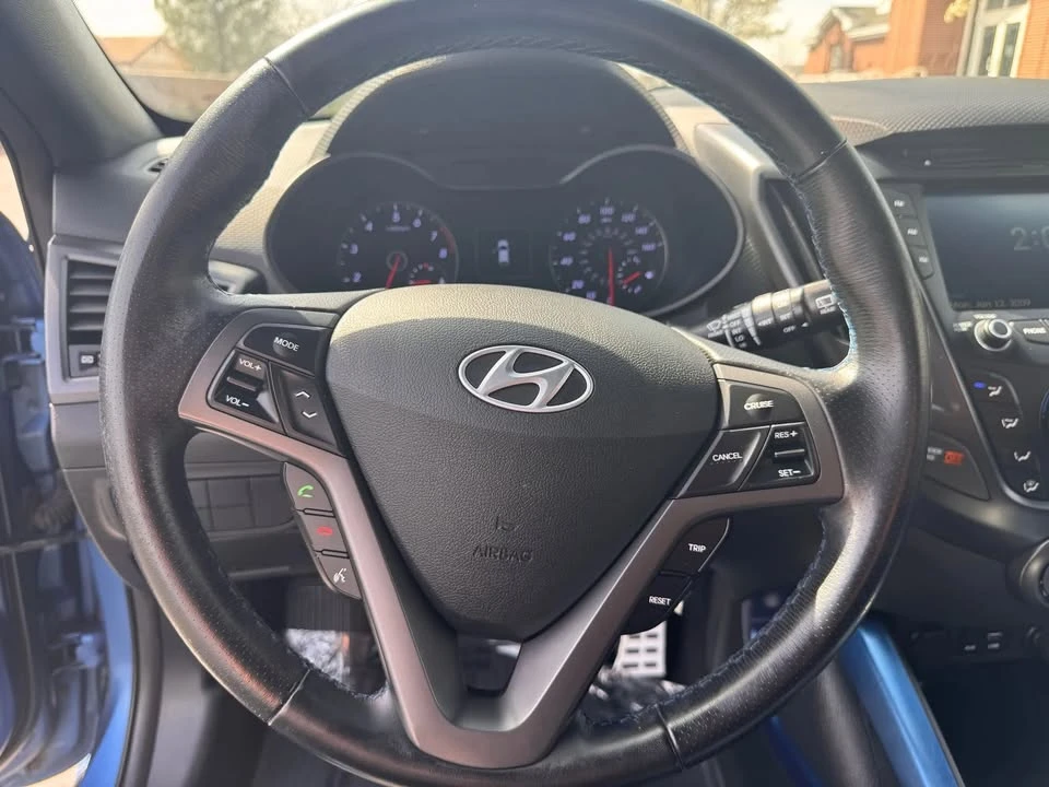 2016 Hyundai Veloster - Image 13 of 14