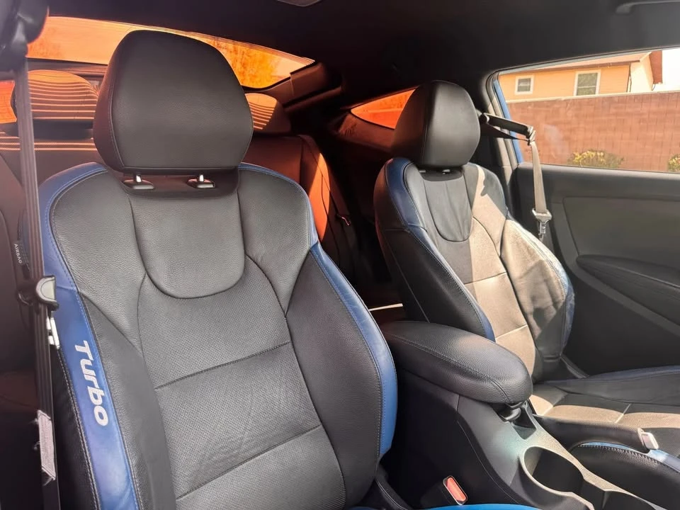 2016 Hyundai Veloster - Image 7 of 14
