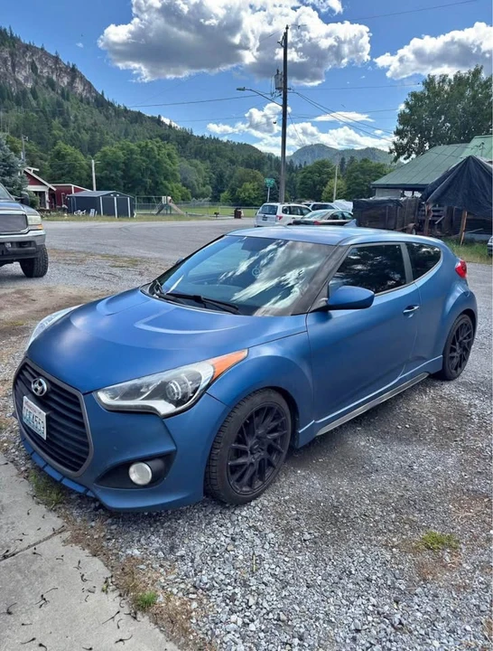 2016 Hyundai Veloster - Image 2 of 7