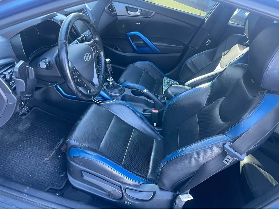 2016 Hyundai Veloster - Image 9 of 12